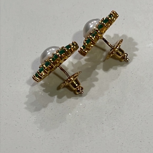 Green and off white studs - Picture 3 of 3